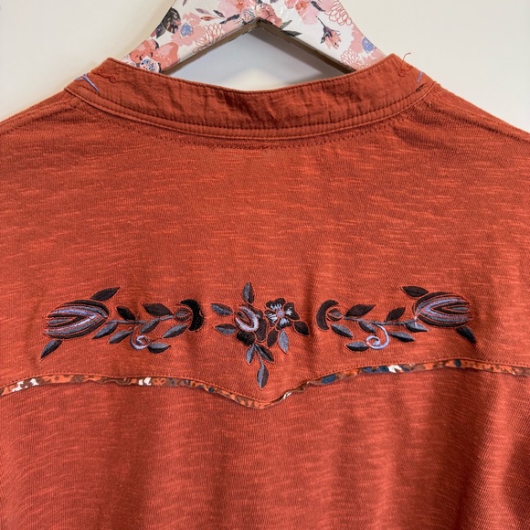 FREE PEOPLE Sundance Kid Western Henley Burnt Orange Terracotta Top Blouse Small - Picture 8 of 8